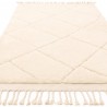 Tapis ivoire structuré  à franges d'inspiration berbère