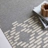 Tapis kilim gris et blanc cassé en laine