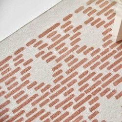 Tapis kilim blanc cassé et terracota en laine