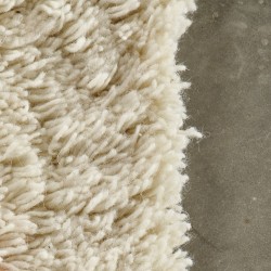 Tapis sur mesure beige en laine à motifs berbères noir
