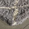 Tapis sur mesure gris en laine à motifs berbères ivoire