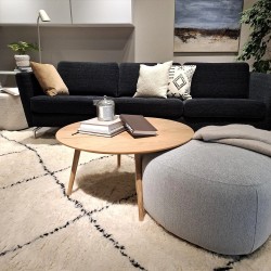 Tapis berbère ORIGINAL écru en laine avec design noir