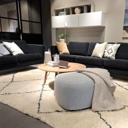 Tapis berbère ORIGINAL écru en laine avec design noir