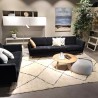 Tapis berbère sur mesure ORIGINAL écru en laine avec design noir